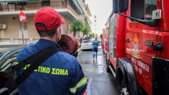 Εκρήξεις και φωτιά σε πολυκατοικία στην Πλατεία Αμερικής - Δύο άτομα με αναπνευστικά