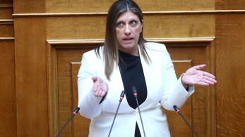Βουλαρίνος: «ξενέρωμα» από τη Ζωή για τον «χρονοκόφτη» στη Βουλή (video)