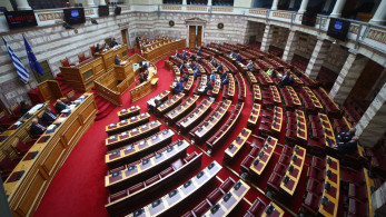 Στη Βουλή η ΠΝΠ για στήριξη του πρωτογενούς τομέα και αντιμετώπιση της ευλογιάς