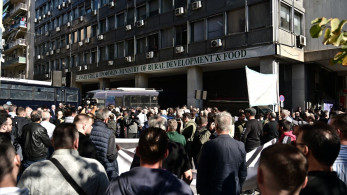Αγρότες: σε εξέλιξη η πορεία προς το υπουργείο Αγροτικής Ανάπτυξης και τον ΟΠΕΚΕΠΕ