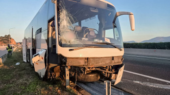 Ρυζόμυλος Βόλου: Ανατροπή λεωφορείου με 30 επιβάτες – 13 τραυματίες