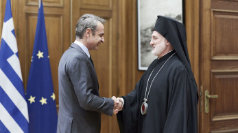 Ο Κυριάκος Μητσοτάκης συναντήθηκε στο Μαξίμου με τον Αρχιεπίσκοπο Αμερικής Ελπιδοφόρο