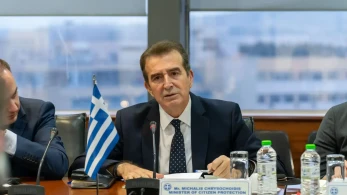 Μιχάλης Χρυσοχοΐδης: Τέλος η ενοικίαση σπιτιών για να φιλοξενούν δεκάδες μετανάστες (video)