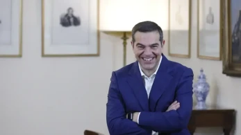 Τσίπρας: Δεν έκανε καλά καλά νέο κόμμα και ζητάει αυξήσεις φόρων