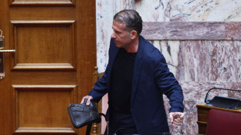 Ηρωική έξοδος… από το παράθυρο