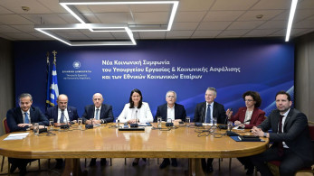 Ιστορική συμφωνία για τις συλλογικές συμβάσεις - Κεραμέως: Οριστικό τέλος στους μνημονιακούς περιορισμούς