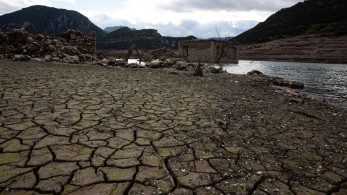 «Στεγνώνουν» Μόρνος και Υλίκη παρά τις βροχές - Σοκαριστικές οι νέες εικόνες από drones (video)