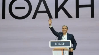 Αλέξης Τσίπρας: το rebranding έγινε ύμνος του λαϊκισμού και της ταπείνωσης