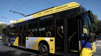 Τρόλεϊ: αρχίζει από σήμερα στον Πειραιά το «ξήλωμα» του εναέριου δικτύου – Στροφή στα ηλεκτρικά λεωφορεία