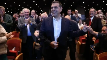 Τι περιμένει ο Αλέξης Τσίπρας: ο Ανδρουλάκης, η Καρυστιανού και η αντισυστημική ψήφος
