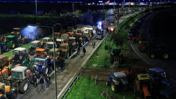 Επιμένουν στα μπλόκα οι αγρότες