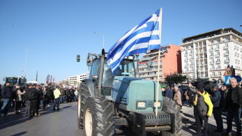 Μετά τον Κασιδιάρη στα μπλόκα και ο… Ρουβίκωνας: η πλατεία οργανώνεται