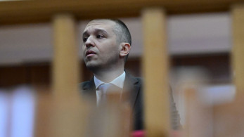 Ανιστόρητοι: ο πολιτικός αναλφαβητισμός βαφτίζει τον εθνικοσοσιαλισμό «ακροδεξιά»