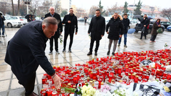 Στέλιος Αγγελούδης: στην Τούμπα με λευκά τριαντάφυλλα - «Σε τέτοιες τραγωδίες δεν υπάρχουν λόγια»