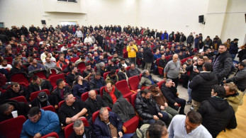 Αγρότες: συσκέπτονται  στα Μάλγαρα - Επιλέγουν τους αντιπροσώπους τους για τη συνάντηση με τον Μητσοτάκη