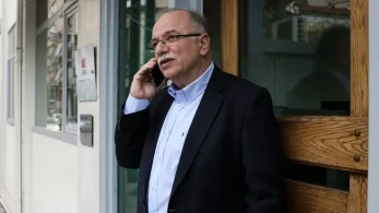 Εμφανίστηκε και ο Παπαδημούλης: ζητάει συνεργασία Τσίπρα - Καρυστιανού