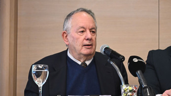 Νίκος Αλιβιζάτος: Έχει ωριμάσει η ανάγκη αναθεώρησης του Άρθρου 86 - Είμαστε έναν αιώνα πίσω