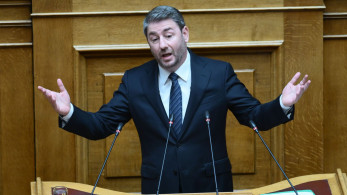 Κωλοτούμπα Ανδρουλάκη: Ψηφίζει τελικά τα βασικά άρθρα της εθνικής κοινωνικής συμφωνίας