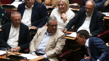 Το ειρωνικό σχόλιο του Δημήτρη Κουτσούμπα για τον Αλέξη Τσίπρα και «Ιθάκη»: Δεν ξέρει πού είναι η Πηνελόπη του (video)