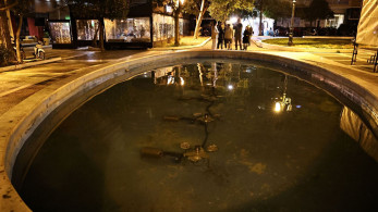 Καλλιθέα: σε κρίσιμη κατάσταση το κοριτσάκι που έπεσε σε σιντριβάνι - Στον εισαγγελέα οι γονείς του
