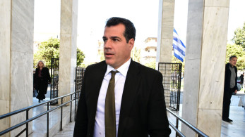 Ο Θάνος Πλεύρης επισκέφτηκε την κλειστή δομή στο Βαγιοχώρι - «Πολύ αυστηροί στη φύλαξη των συνόρων»
