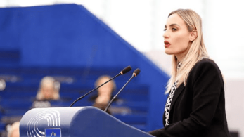 Ελεονώρα Μελέτη: Είναι χυδαίο ανήλικα παιδιά να γίνονται influencers (video)