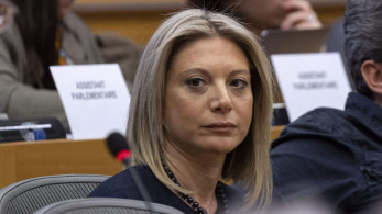 Ξαναζεσταίνουν τη «σούπα» της εν κινήσει αντικατάστασης: ο Τσίπρας, η Καρυστιανού και ο… κουβάς