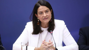 Νίκη Κεραμέως: Ποιοι κερδίζουν από τα 920 ευρώ, τι αλλάζει σε μισθούς και ψηφιακή κάρτα εργασίας (video)
