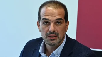 Αδιανόητος Σακελλαρίδης: Συγκρίνει το Λιμενικό με τους «δολοφόνους» του ICE