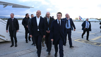 Εμανουέλ Μακρόν από Σούδα: «Θέλω να ευχαριστήσω την Ελλάδα για την τέλεια συνεργασία»