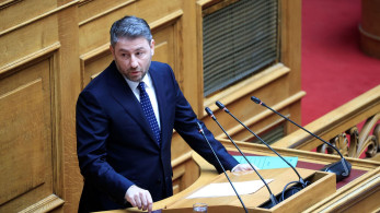 Δεν πείθουν ΠΑΣΟΚ και θυμωμένος Ανδρουλάκης: το μικρό… σπαρτάρισμα της βελόνας