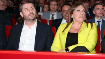 «Εκπαιδευτήρια Πολιτικής Αγωγής»: Κωνσταντοπούλου και Ανδρουλάκης κάνουν bullying σε δημοσιογράφους
