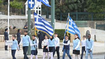 Σε εξέλιξη η μαθητική παρέλαση στην Αθήνα