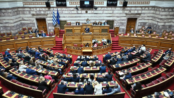 Ζητούν κάλπες χωρίς απαντήσεις
