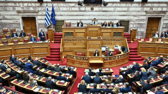 Τα παράλληλα σύμπαντα του Κοινοβουλίου