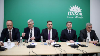 Με την «Αυριανή» στα χέρια