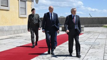 Νίκος Δένδιας από Πορτογαλία: Συζητήσαμε την προμήθεια μεταγωγικών αεροσκαφών C-390