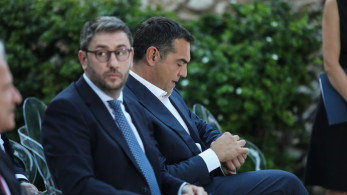 Ανδρουλάκης-Τσίπρας: διαγωνισμός τοξικότητας, λαϊκισμού και υποσχέσεων