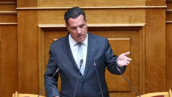 Άδωνις για Δένδια: Απορώ με όσους έλειπαν από τα γενέθλια της ΝΔ (video)