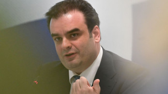 Κυριάκος Πιερρακάκης: Νέα μέτρα στήριξης και αιχμές στην αντιπολίτευση για «ανεύθυνες παροχές» (video)
