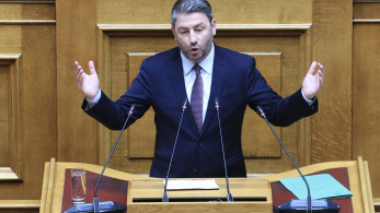 Από το «35ωρο για όλους» στο «μόνο για λίγους»: η θεαματική «κωλοτούμπα» Ανδρουλάκη και το ΠΑΣΟΚ της ασάφειας