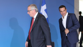Ο Γιουνκέρ κατεδαφίζει το αφήγημα Τσίπρα: ο αριστερός που δεν ήθελε να φορολογήσει εφοπλιστές