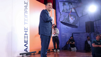 Ξαναπαίρνει… φόρα ο Τσίπρας: αλλάζει «φανέλα», αλλά ψάχνει τους ίδιους οπαδούς