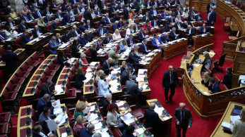 Στο κενό η προσπάθεια να στηθούν κοινοβουλευτικά δικαστήρια σε ζωντανή μετάδοση