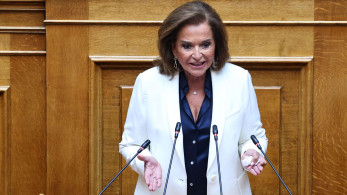 Μήνυμα Μπακογιάννη στο ΠΑΣΟΚ: Ο λαός δεν θέλει επαναστατική γυμναστική (video)