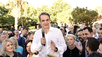 Βίντεο Μητσοτάκη από την περιοδεία σε Βάρη-Βούλα-Βουλιαγμένη - Τα highlights της επίσκεψης