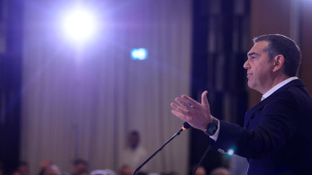 O Τσίπρας, η αλαζονεία και οι «πολιτικοί κύκλοι» των… άλλων