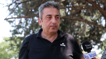 Τέμπη: «Παρωδία η δίκη» - Σφοδρές αιχμές Ασλανίδη για την καθυστέρηση Κωνσταντοπούλου
