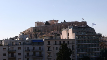 Έξοδος στις αγορές με δεκαετές ομόλογο για πρόωρη αποπληρωμή πριν την αύξηση επιτοκίων της ΕΚΤ
