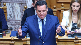 Άδωνις Γεωργιάδης για Ιάσονα Αποστολόπουλο: «Ακριτική» Πάρος, Canadair και ΕΣΥ - Η απάντηση με στοιχεία